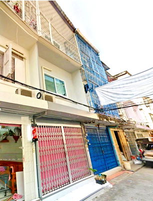 เช่าอาคารพาณิชย์ วิทยาลัยพยาบาลตำรวจ : แพลตตินั่ม BTSพญาไท 450ม. อาคาร 3ชั้น 15ตร.วา. 145ตร.ม. 3 นอน 3น้ำ ตลาดประตูน้ำ 1.9 กม. ทำเลทองย่านพญาไท-เพชรบุรี