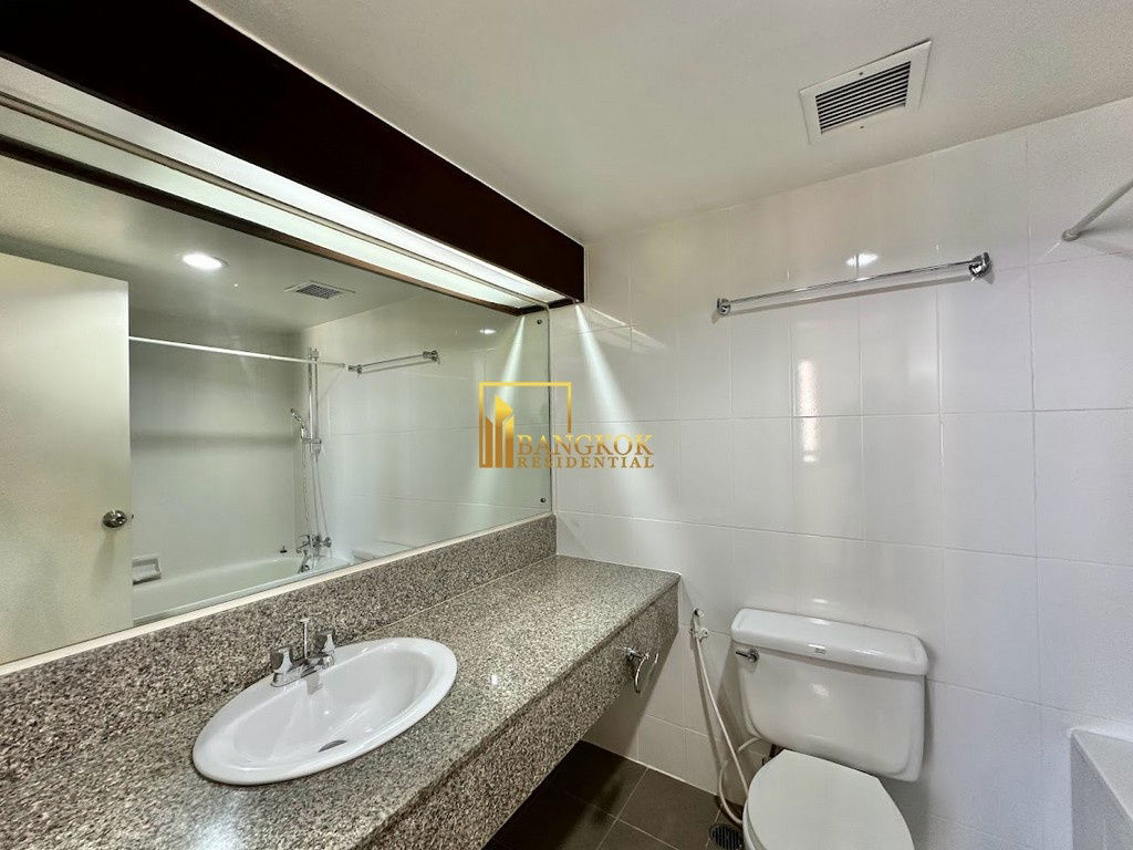 รูป Baan Suanpetch | 2 Bedroom Condo Near Em District - BR3332CD - รูปที่ 17/30