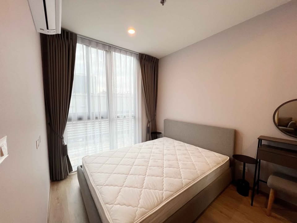 picture For Rent " 𝐍𝐮𝐞 𝐃𝐢𝐬𝐭𝐫𝐢𝐜𝐭 𝐑𝟗 " 1 Bedroom 1 Bathroom , Size 26 Sq.m. Near : GTower , MRT-Rama9 - 4/16