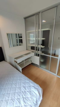 Fully furnished room for rent , near ARL and MRT Huamak station