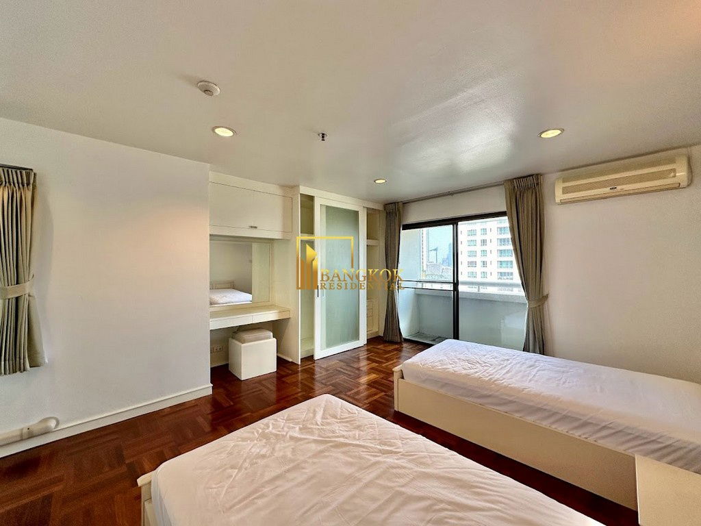 รูป Baan Suanpetch | 2 Bedroom Condo Near Em District - BR3332CD - รูปที่ 16/30