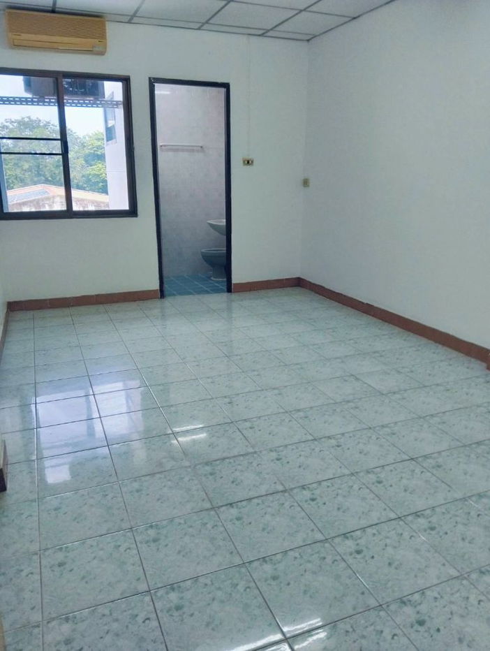 รูป ขายอพาร์ทเม้นท์ PT&PP3 3 ชั้น ขนาด 150 ตร.ว. ซอยลาดพร้าว 80 แยก10 ใกล้ MRT ลาดพร้าว 71 - รูปที่ 7/11