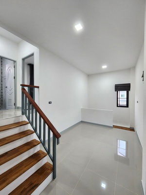 picture FOR RENT SEMI DETACHED HOUSE SUKHUMVIT 113 / 4 bedrooms 2 bathrooms / 30 Sqw. 140 Sqm. **25,000** CLOSE TO SKYTRAIN SIDAN STATION - 10/15