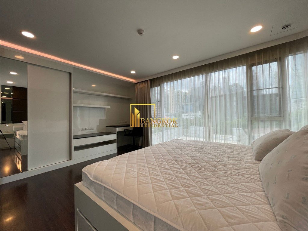 รูป Renovated 2 Bedroom Apartment in Phrom Phong - BR0870AP - รูปที่ 14/32