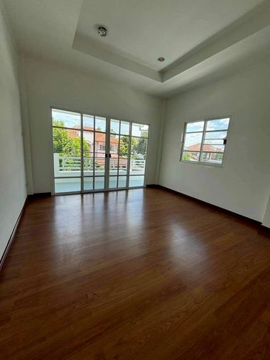 3-bed house for sale, 254 sqm, 95.4 sq wah, Preecha Romklao