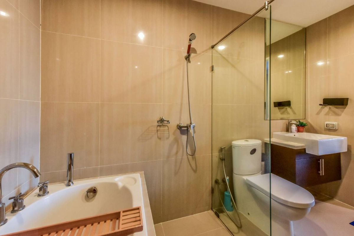 picture For rent Villa Asoke, **Room available Ready to move** Corner room Duplex, Fully Furnished - 21/22