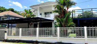 บ้านเดี่ยว กรุงเทพมหานคร : LB015 ขายบ้านเดี่ยวด่วน หมู่บ้านปรีชาร่มเกล้า เข้าออกง่าย ใกล้ถนนใหญ่และสิ่งอำนวยความสะดวกครบ