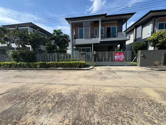 บ้านใหม่ 100% ! ทำเลติดถนนวงแหวนกาญจนาฯ เพียง 5 นาที ถึงห้างแฟชั่นฯ !ขายบ้านเดี่ยว เสนา พาร์ค แกรนด์ รามอินทรา (Sena Park Grand Ramindra) 62 ตร.ว