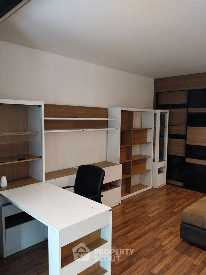 รูป ทาวน์เฮาท์ 3-ห้องนอน ใน อนุสาวรีย์ (ID 2430928) - รูปที่ 7/9