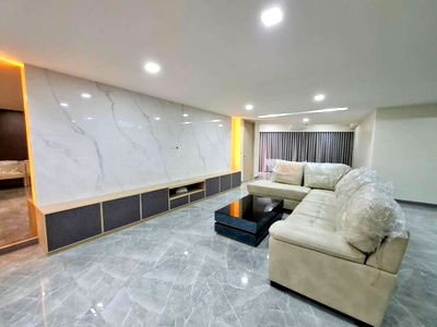 Condos for rent : LTH13166 – Condo for Rent at President Park Size 260 sqm. 3 beds 3 baths ONLY 80K/Month