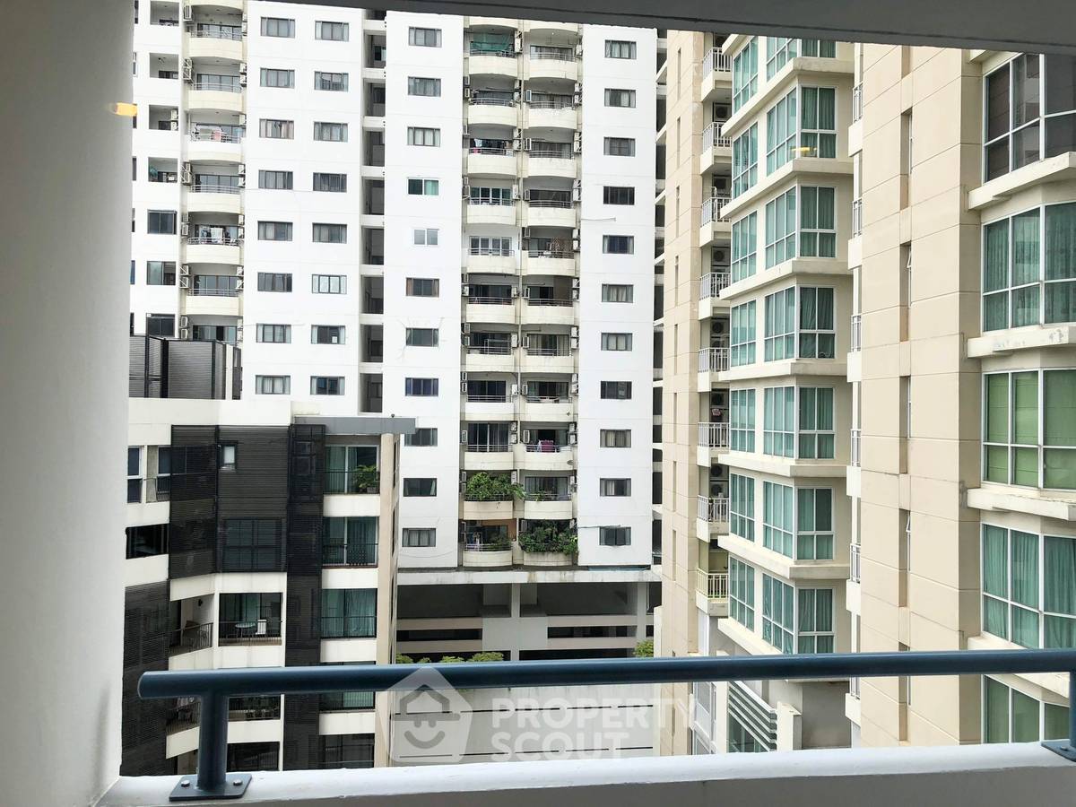 picture 3-BR Condo at Shanti Sadan near BTS Thong Lor (ID 2326950) - 29/39