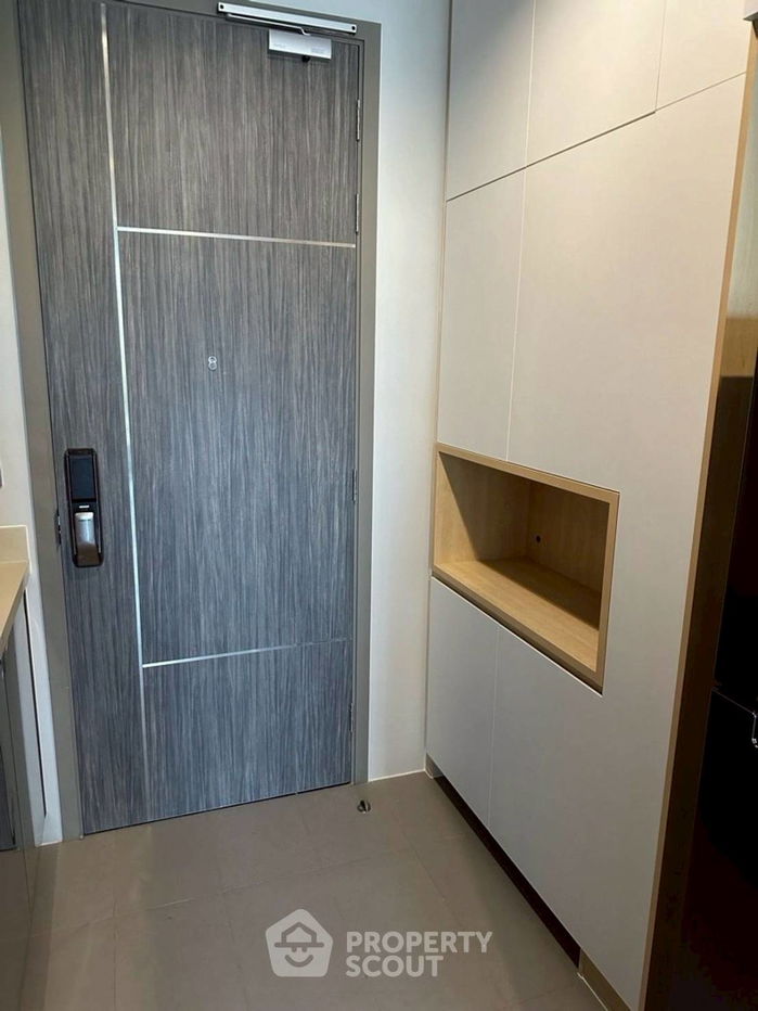 picture 1-BR Condo at Q Prasarnmit near MRT Phetchaburi (ID 2362604) - 4/12