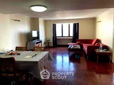 Condos for sale Early Sukhumvit : 2-BR Condo at Omni Tower near BTS Nana (ID 1840605)