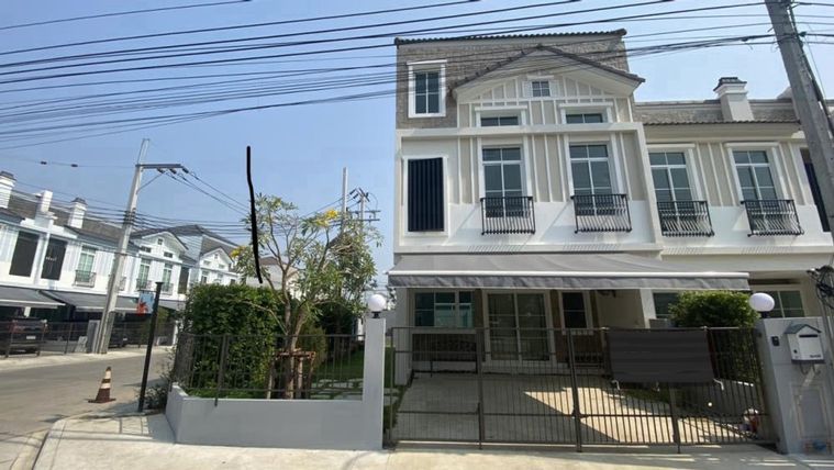 ให้เช่าทาวน์โฮม 3 ห้องนอน 140 ตร.ม. 35 ตร.ว. อินดี้ บางนา - รามคำแหง 2