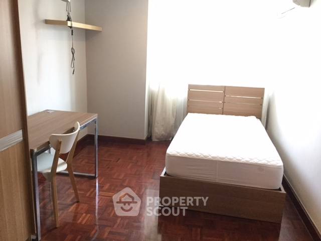 picture 3-BR Condo at D.S. Tower 2 Sukhumvit 39 Condominium near MRT Sukhumvit (ID 884461) - 9/11
