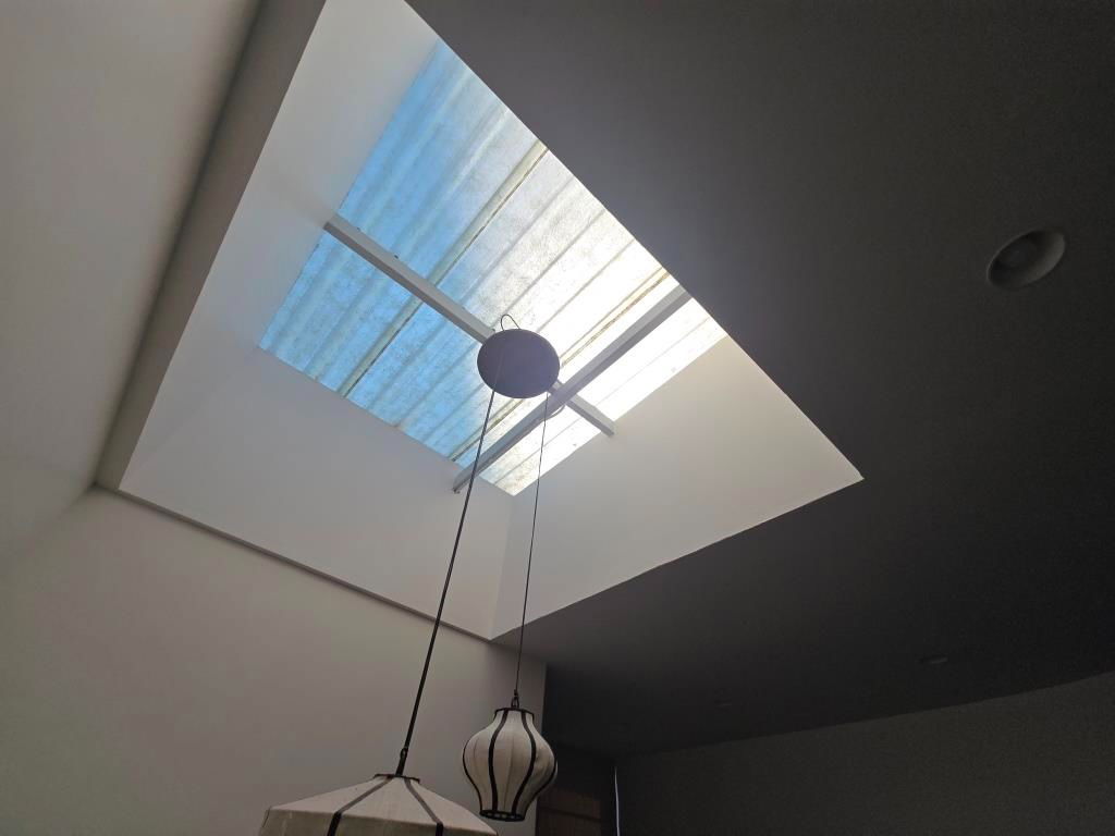 รูป ทาวน์เฮาส์ 5 ชั้น ตกแต่งใหม่ พื้นที่ 240 ตร.ม. 3 ห้องนอน วิวเมืองแบบพาโนรามาจากดาดฟ้า เดินเพียง 5 นาทีถึงสถานีรถไฟฟ้า BTS เซนต์หลุยส์ - รูปที่ 25/28