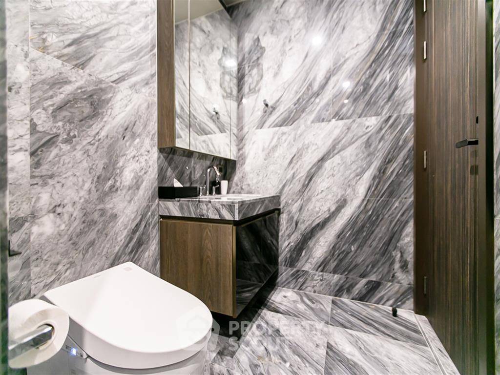 picture 2-BR Condo at The Monument Sanampao near BTS Ari (ID 2022026) - 7/16