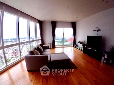 เช่าคอนโด พร้อมพงษ์ : คอนโด 3-ห้องนอน ที่ มิลเลนเนียม เรสซิเด้นส์ แอท สุขุมวิท คอนโดมิเนียม ใกล้ BTS อโศก (ID 2327084)