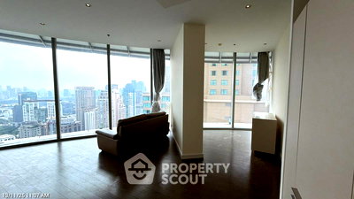 Condos for rent : 2-BR Condo at Magnolias Ratchadamri Boulevard near BTS Ratchadamri (ID 2431742)