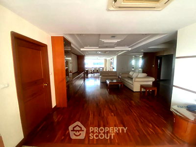 คอนโดให้เช่า : คอนโด 3-ห้องนอน ที่ เพรสซิเดนท์ ปาร์ค คอนโดมิเนี่ยม ใกล้ MRT ศูนย์การประชุมแห่งชาติสิริกิติ์ (ID 2286873)