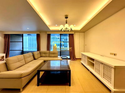 คอนโดให้เช่า : Asoke Tower | Charming 2 Bedroom Condo in Sukhumvit 21 - BR60136CD