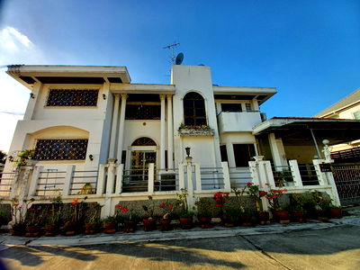 บ้านเดี่ยว ซอยเสนา : บ้านพร้อมให้ซื้อ  ที่ : บ้านเดี่ยว 2 ชั้น มือสอง และที่ดิน ย่านรามอินทรา     