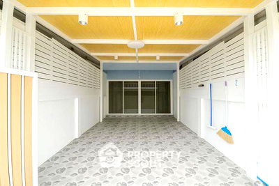 ทาวน์โฮม เขตมีนบุรี : ทาวน์เฮาท์ 4-ห้องนอน ใน มีนบุรี (ID 2430848)