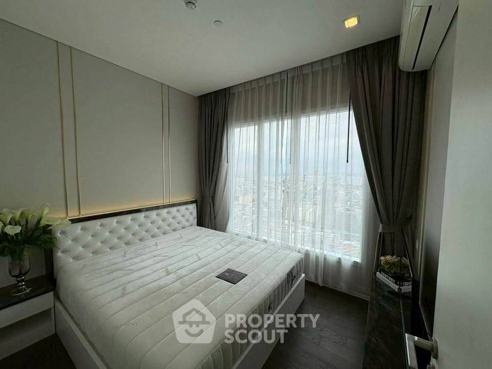 picture 2-BR Condo at The Saint Residences near MRT Phahon Yothin (ID 2393038) - 4/12