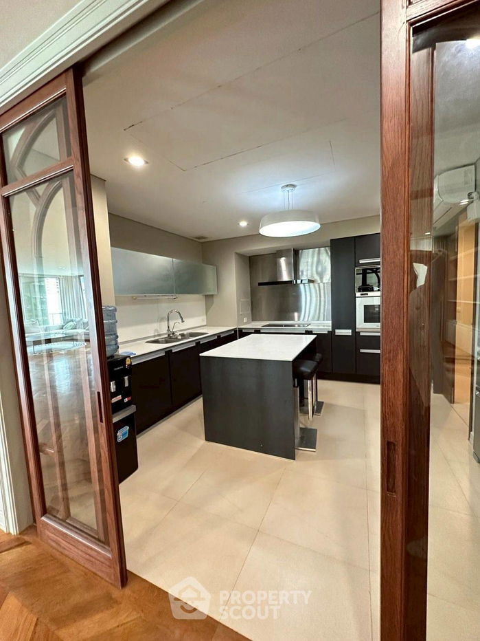 picture 3-BR Condo at The Park Chidlom near BTS Chit Lom (ID 2205901) - 8/19