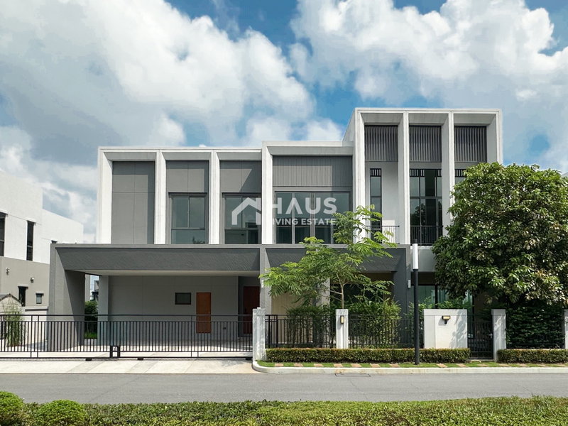 Houses for sale : Bangkok Boulevard Signature Westgate / 4 Bedrooms #HBGY004