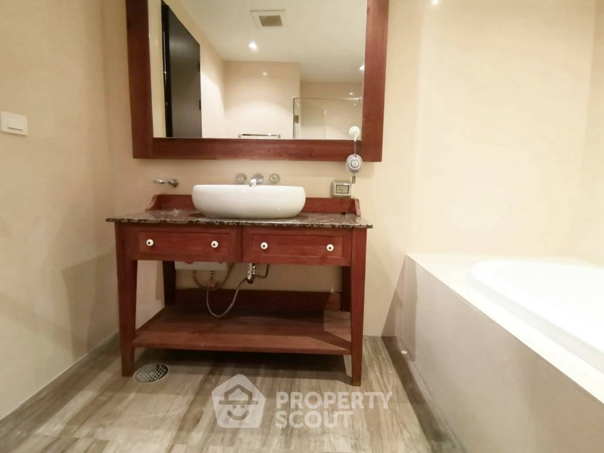 รูป คอนโด 2-ห้องนอน ที่ เดอะ เมดิสัน คอนโดมิเนียม ใกล้ BTS พร้อมพงษ์ (ID 2090494) - รูปที่ 8/18