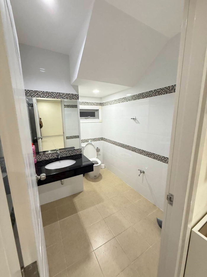 รูป ให้เช่าบ้านเดี่ยวสองชั้น 3 ห้องนอน 3 ห้องน้ำ 1 ห้องรับแขก 1 ห้องครัว - รูปที่ 8/18