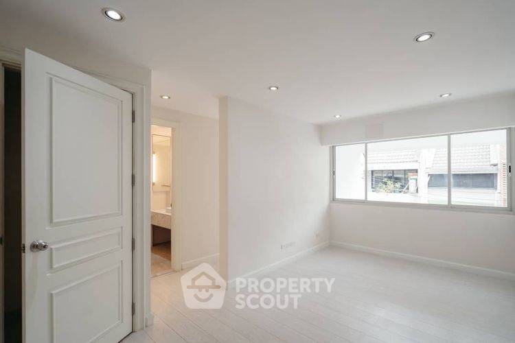 รูป ทาวน์เฮาท์ 4-ห้องนอน ใกล้ ARL มักกะสัน (ID 2430806) - รูปที่ 11/15