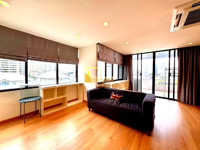 คอนโดให้เช่า : Acadamia Grand | Charming 2 Bedroom Condo in Phrom Phong - BR60474CD