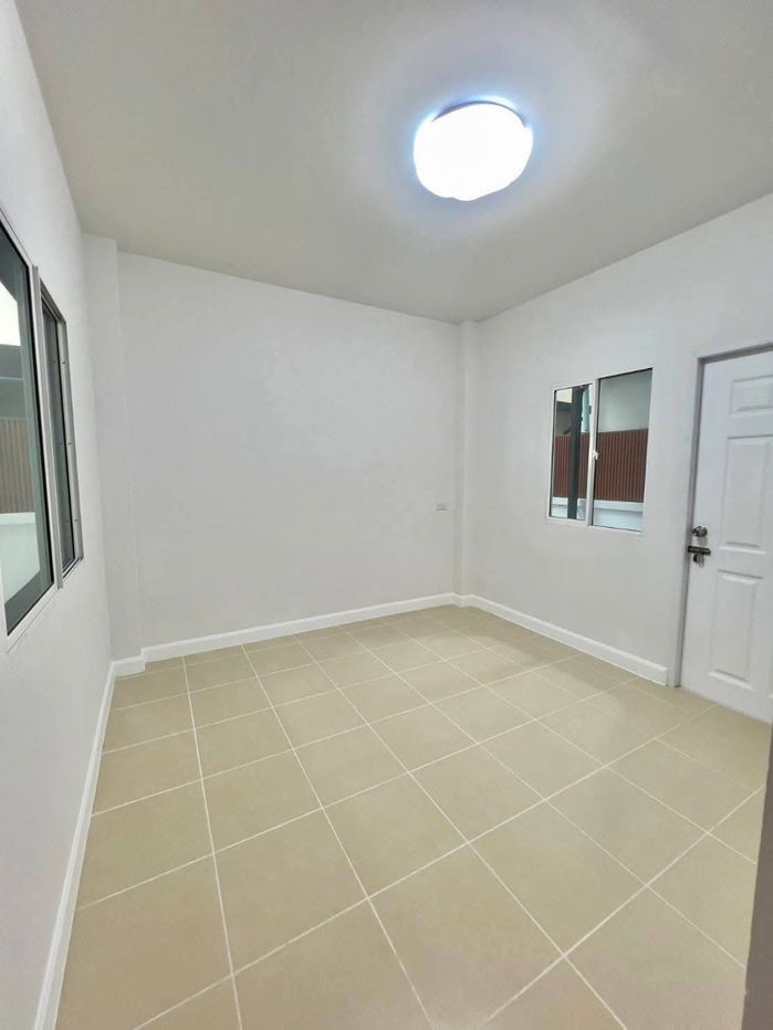 รูป บ้านเดี่ยวหลังใหญ่ รีโนเวทใหม่ ทำเลดี หลังมุม หมู่บ้าน แลนซีโอ วงแหวน-รามอินทรา ถนนเลียบคลองสอง ซาฟารีเวิลด์ คลองสามวา แต่งเฟอร์สวย - รูปที่ 19/20