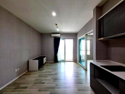 Condos for sale : Condo for Sale at The Key Sathorn–Charoenrat — Prime Location with Easy Access to Sathorn, Rama III, and Charoenkrung