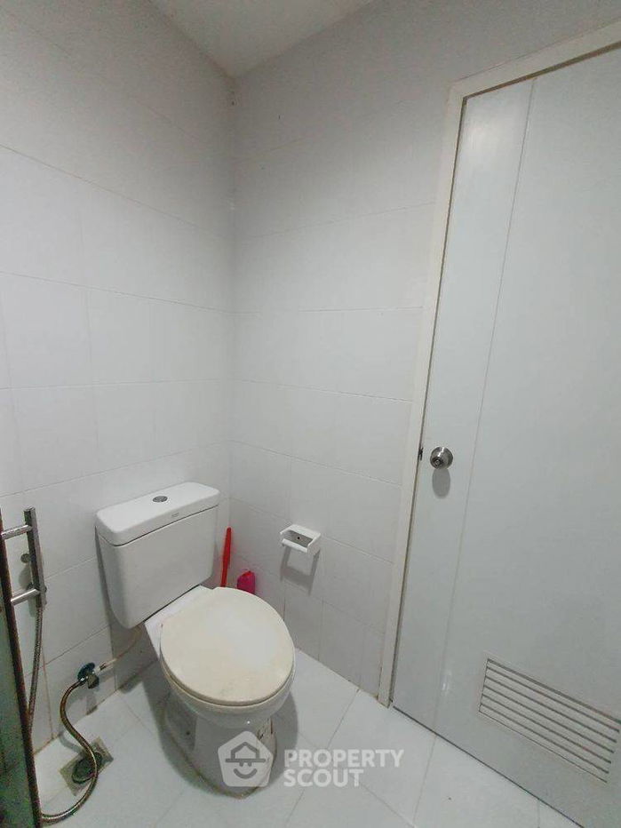 รูป ทาวน์เฮาท์ 3-ห้องนอน ใน ท่าแร้ง (ID 2430842) - รูปที่ 16/17