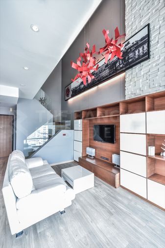 Villa Rachatewi near Airport Rail Link Phaya Thai Station Convenient Travel, Great Value per Square Meter