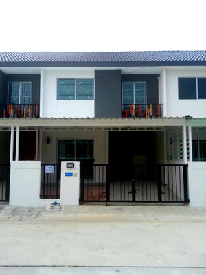 เช่าทาวน์โฮม นิคมอุตสาหกรรมแพรกษา : ให้เช่าบ้านทาวน์โฮม สำหรับอยู่อาศัย 