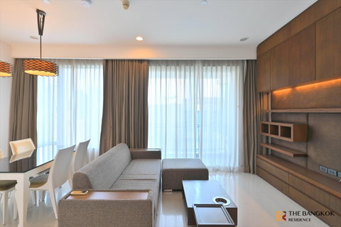 รูปภาพ คิว หลังสวน ใกล้ BTS สถานีราชดำริ รีบจองก่อนห้องหลุด!!