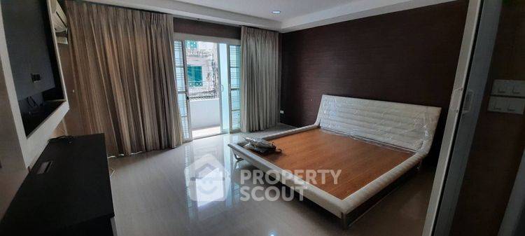 รูป ทาวน์เฮาท์ 4-ห้องนอน ใน อรุณอมรินทร์ (ID 2430919) - รูปที่ 2/9