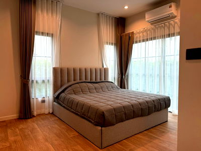 บ้านเดี่ยว สมุทรปราการ : LB036 Setthasiri Bangna KM.10 — เศรษฐสิริ บางนา กม.10 (แสนสิริ) บ้านเดี่ยวหลังใหม่ ตกแต่งพร้อมเข้าอยู่ ใกล้คลับเฮ้าส์ ทำเลศักยภาพบางนา