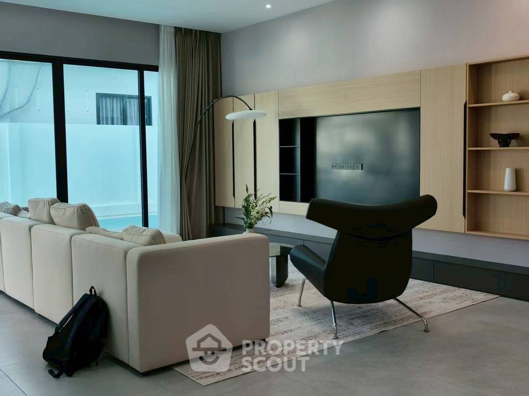 รูป วิลล่า 5-ห้องนอน ใกล้ เมืองพัทยา (ID 2437472) - รูปที่ 5/19