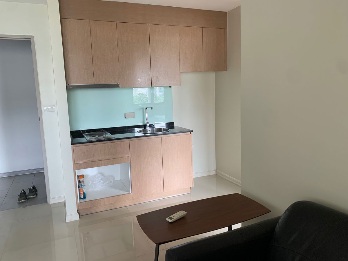 picture ❣️Ratchada 19~🌈 Condo for rent, next to MRT Ratchada, just 300 meters, 3-minute walk. 30 sq m. 🥳washing machine - 2/7