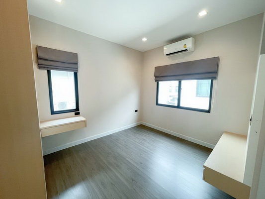 picture FOR RENT BANGKOK BOULEVARD RAMA 5 / 4 bedrooms 4 bathrooms / 65 Sqw. 240 Sqm. **65,000** CORNER HOUSE. CLOSE TO DENLA RAMA 5 SCHOOL - 9/15