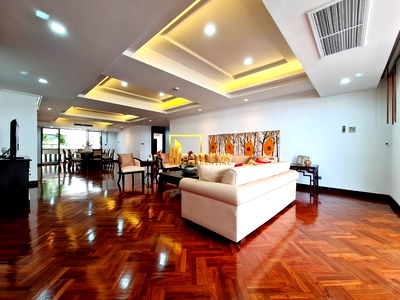 คอนโดให้เช่า : Renovated 3 Bedroom Apartment in Asoke - BR0015AP