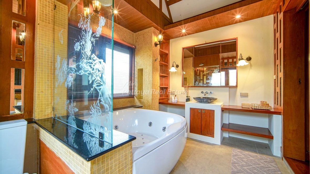 picture Thai Name - 4 Bedrooms Pool Villa for sale in Dharawadi Pool Villa HJDRWD02 - 9/10