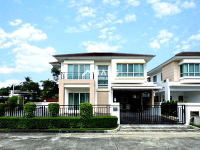 Houses for sale Phasi Charoen : Life Bangkok Boulevard Ratchaphruek - Charansanitwong / 3 Bedrooms #HRP1012