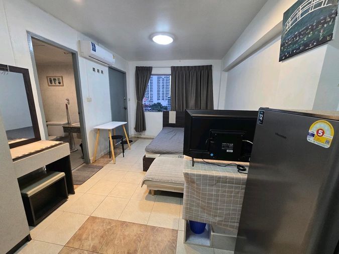 ว่างพร้อมอยู่คอนโด💥เซ็นจูรี่ ปาร์ค ลาดพร้าว12☎️Line: 0883894733