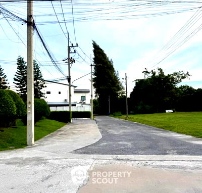 ที่ดิน เมืองชลบุรี ชลบุรี : ที่ดินสำหรับปล่อยขาย 788 ตารางเมตร แถว ใน เหมือง (ID 2418354)